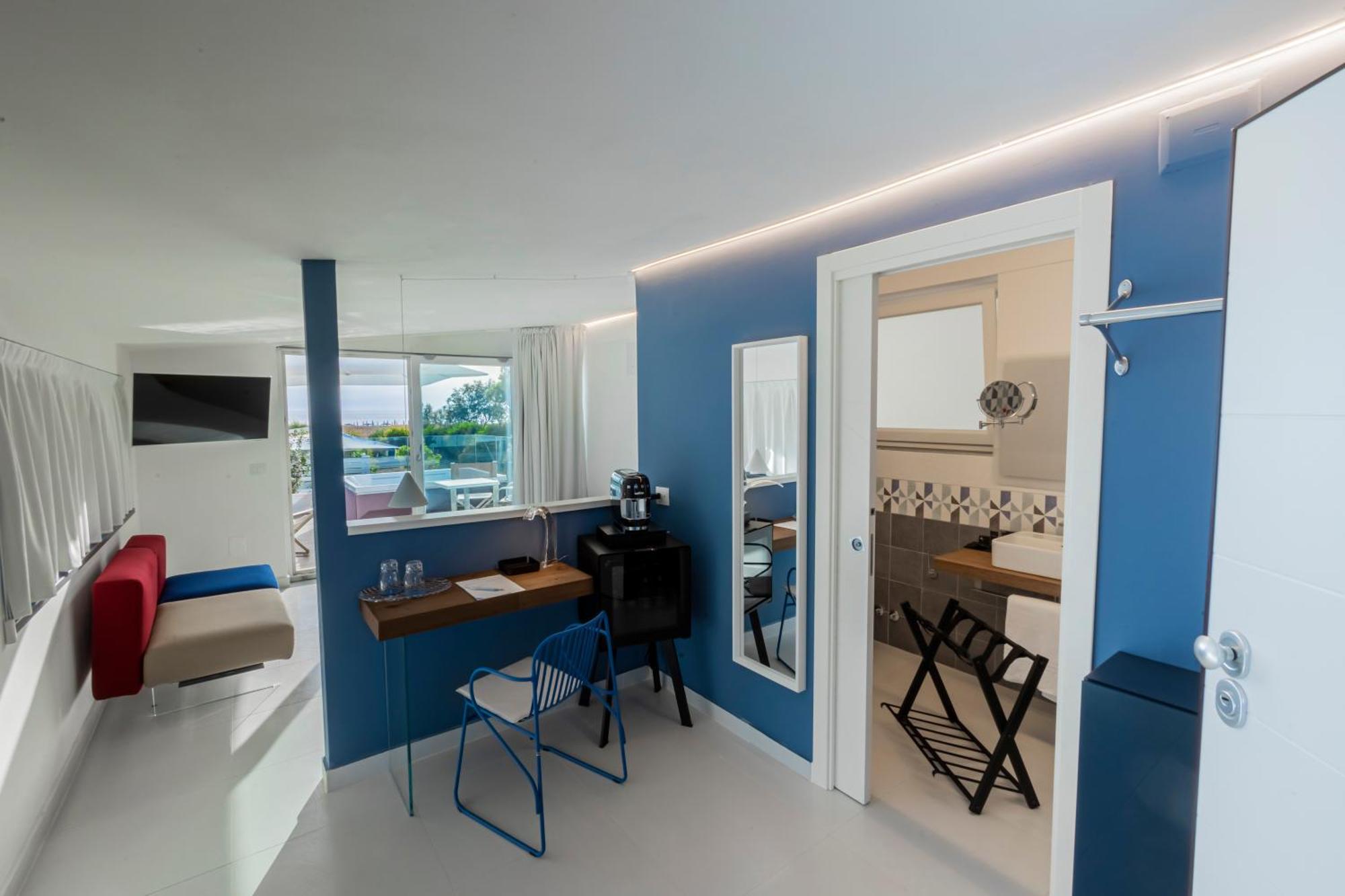 Aquamaris Design Suite & Spa 帕埃斯图姆 外观 照片